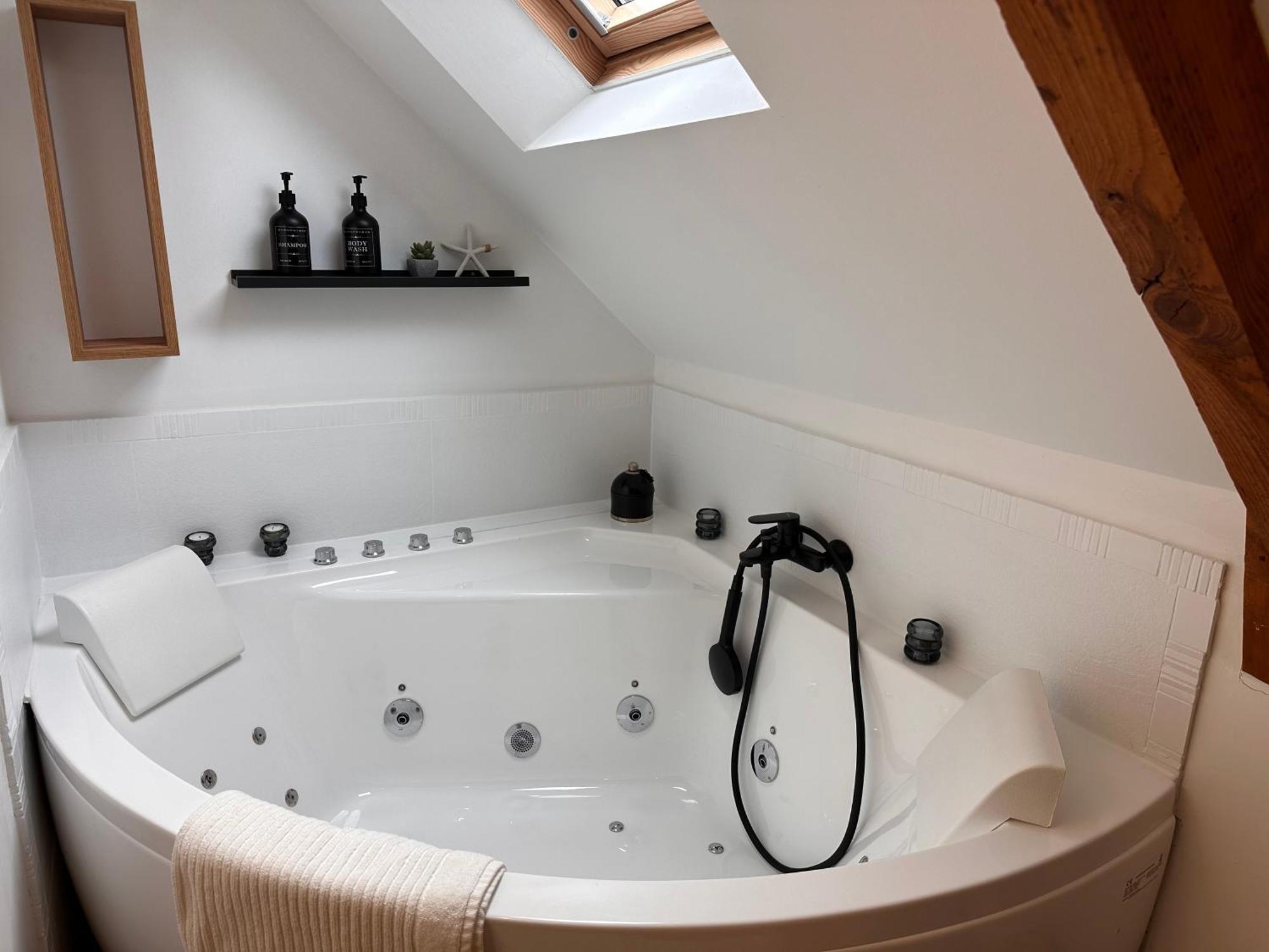 Les Libellules Apartment Lanvallay ภายนอก รูปภาพ